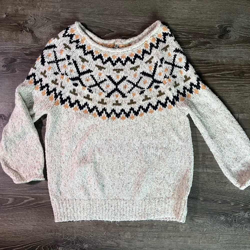 URBAN OUTFITTERS | Ecote | oversized neutral sweater w/ neckline print